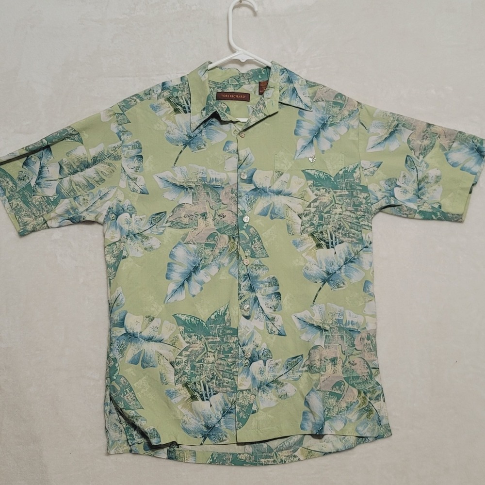 Vintage Tori Richard Men's Hawaiian Shirt Size S Small Honolulu 100% Viscose